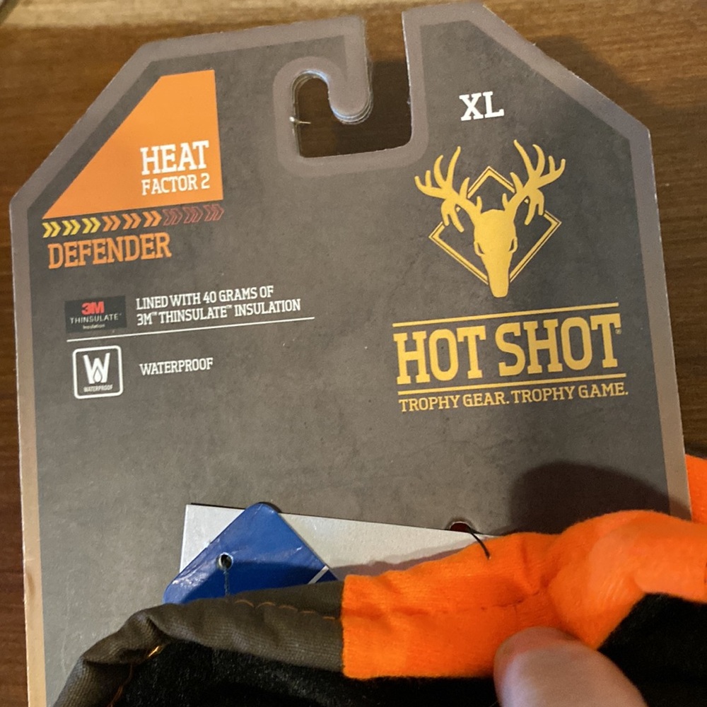 Hot Shot Defender Thinsulate Gloves XL Waterproof NWT - Picture 2 of 7